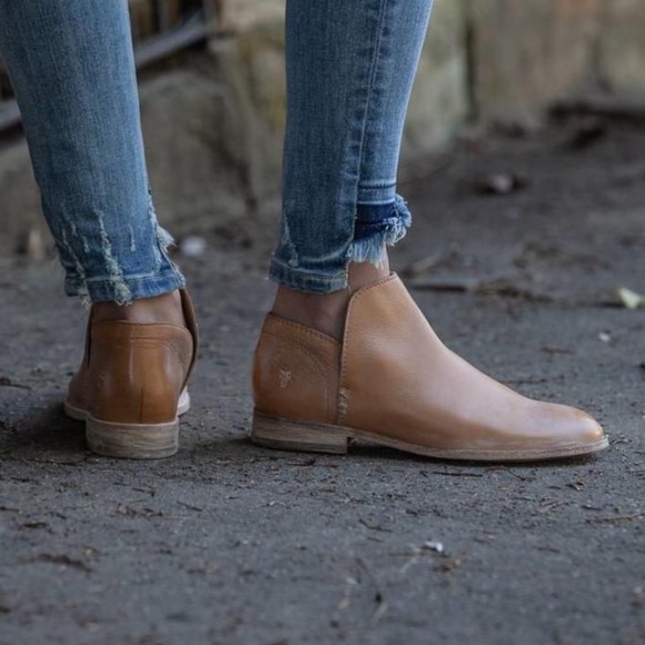 frye elyssa shootie tan